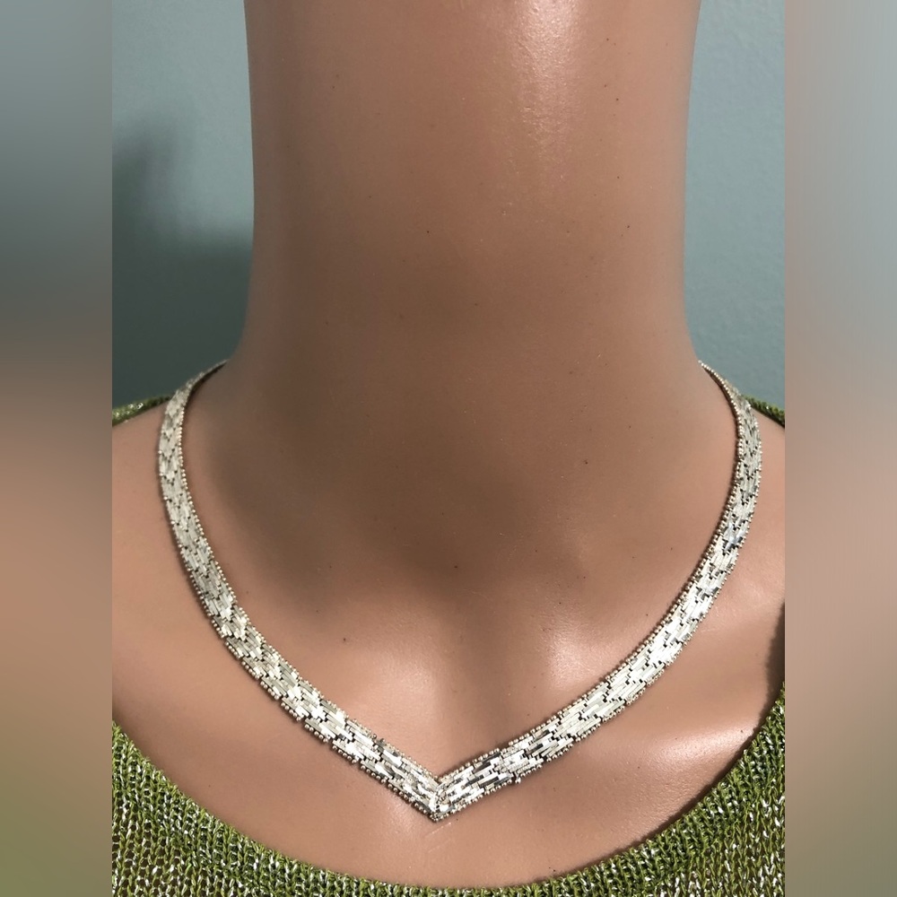 Italian 925 Sterling Silver Textured Basketweave Chevron V Necklace